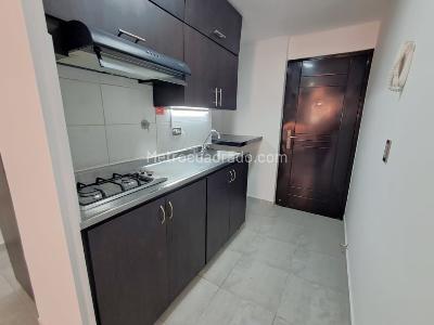 Apartaestudio en arriendo en Los Alpes, Medellín, 20 m² · foto 9 de 13