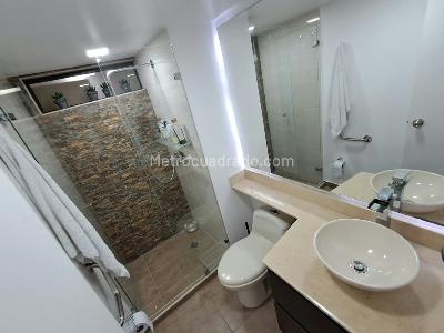 Apartamento de 3 alcobas en arriendo en Las Lomas, Medellín, 106 m² · foto 11 de 17