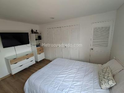 Apartamento de 3 alcobas en arriendo en Las Lomas, Medellín, 106 m² · foto 12 de 17
