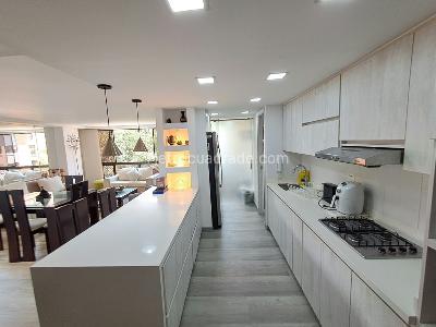 Apartamento de 3 alcobas en arriendo en Las Lomas, Medellín, 106 m² · foto 4 de 17