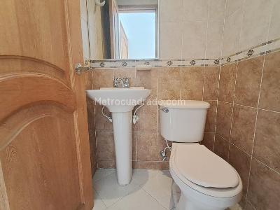 Apartaestudio en arriendo en Las Acacias, Medellín, 55 m² · foto 11 de 19