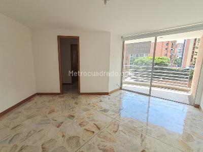 Apartaestudio en arriendo en Las Acacias, Medellín, 55 m² · foto 13 de 19
