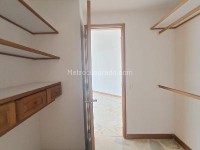 Apartaestudio en arriendo en Las Acacias, Medellín, 55 m² · foto 17 de 19
