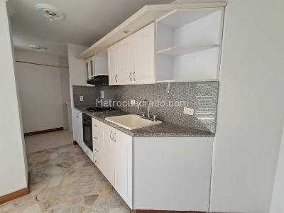 Apartaestudio en arriendo en Las Acacias, Medellín, 55 m² · foto 4 de 19