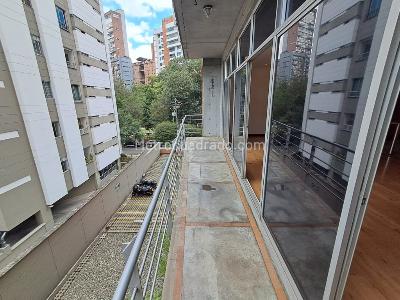 Apartamento de 1 alcoba en arriendo en El Poblado, Medellín, 69 m² · foto 5 de 9
