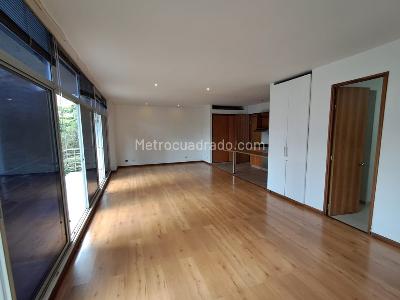 Apartamento de 1 alcoba en arriendo en El Poblado, Medellín, 69 m² · foto 6 de 9