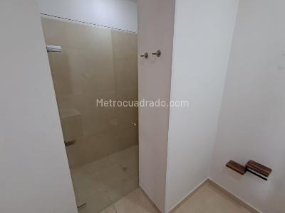 Apartamento de 1 alcoba en arriendo en El Poblado, Medellín, 69 m² · foto 8 de 9
