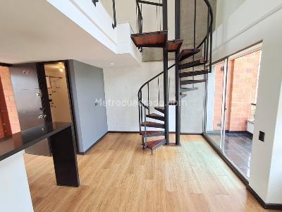 Apartamento de 1 alcoba en arriendo en Lalinde, Medellín, 60 m² · foto 3 de 13