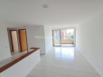 Apartamento de 3 alcobas en arriendo en La Florida, Medellín, 86 m² · foto 1 de 17