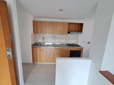 Apartamento de 3 alcobas en arriendo en La Florida, Medellín, 86 m² · foto 2 de 17