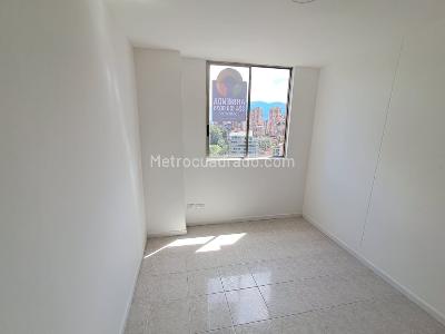 Apartamento de 3 alcobas en arriendo en La Florida, Medellín, 86 m² · foto 9 de 17