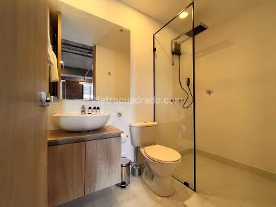 Apartaestudio en venta en Laureles, Medellín, 40 m² · foto 2 de 7