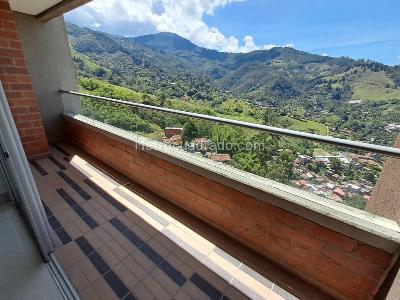 Apartamento de 3 alcobas en arriendo en Sabaneta, 68 m² · foto 2 de 17