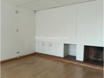 Casa de 4 alcobas en venta en Niza, Bogotá, 237 m² · foto 8 de 20