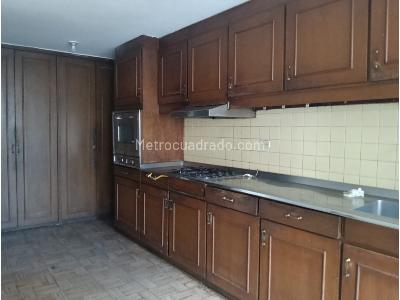 Casa de 4 alcobas en venta en Niza, Bogotá, 237 m² · foto 17 de 20