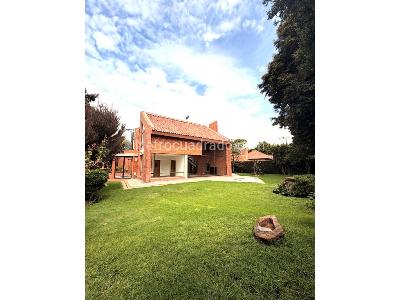 Casa de 4 alcobas en venta en Guaymaral, Bogotá, 323 m² · foto 4 de 17