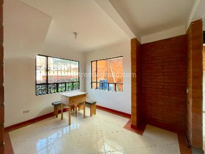 Casa de 4 alcobas en venta en Zipaquirá, 108 m² · foto 4 de 20