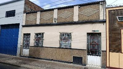 Casa de 5 alcobas en venta en San Fernando Barrios Unidos, Bogotá, 160 m² · foto 3 de 3