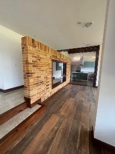 Casa de 5 alcobas en arriendo en Caminos De Chunuguá, Cajicá, 400 m² · foto 3 de 20