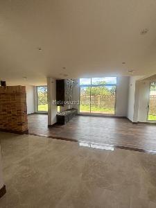 Casa de 5 alcobas en arriendo en Caminos De Chunuguá, Cajicá, 400 m² · foto 4 de 20