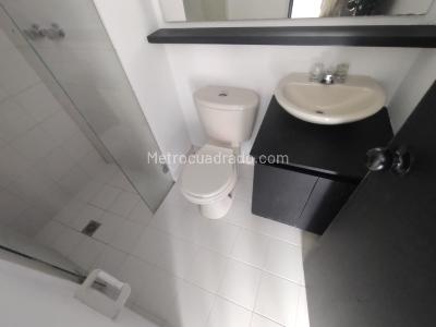 Apartamento de 3 alcobas en arriendo en El Poblado, Medellín, 78 m² · foto 4 de 18