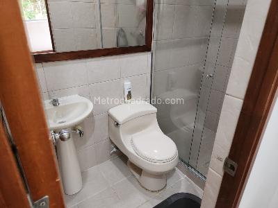 Apartamento de 2 alcobas en arriendo en El Poblado, Medellín, 70 m² · foto 11 de 11