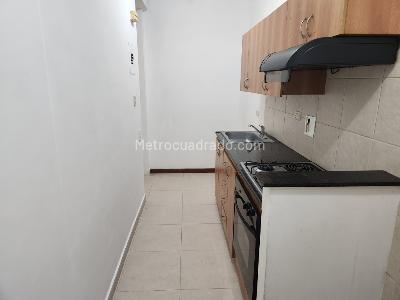 Apartamento de 2 alcobas en arriendo en El Poblado, Medellín, 70 m² · foto 3 de 11