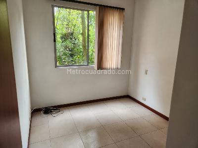 Apartamento de 2 alcobas en arriendo en El Poblado, Medellín, 70 m² · foto 6 de 11