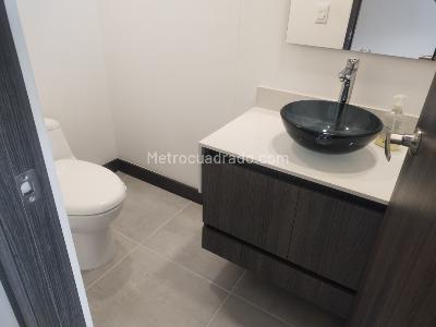 Apartamento de 3 alcobas en arriendo en Villa Carlota, Medellín, 90 m² · foto 13 de 14