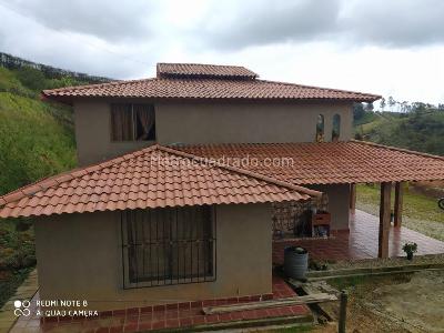 Casa de 4 alcobas en venta en Los Pinos, Rionegro · foto 8 de 20