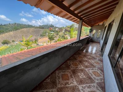 Casa de 4 alcobas en venta en Los Pinos, Rionegro · foto 15 de 20