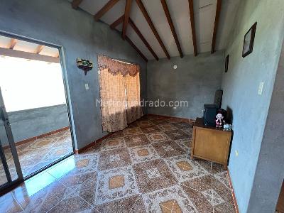 Casa de 4 alcobas en venta en Los Pinos, Rionegro · foto 17 de 20