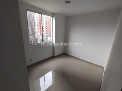 Apartamento de 3 alcobas en arriendo en El Poblado, Medellín, 76 m² · foto 14 de 18