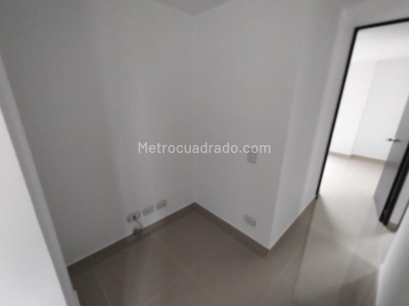 Apartamento Amplio de 3 Alcobas en El Poblado - 3