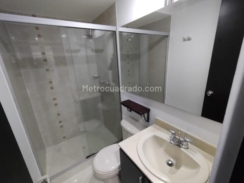 Apartamento Amplio de 3 Alcobas en El Poblado - 5