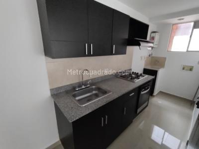 Apartamento de 3 alcobas en arriendo en El Poblado, Medellín, 76 m² · foto 8 de 18