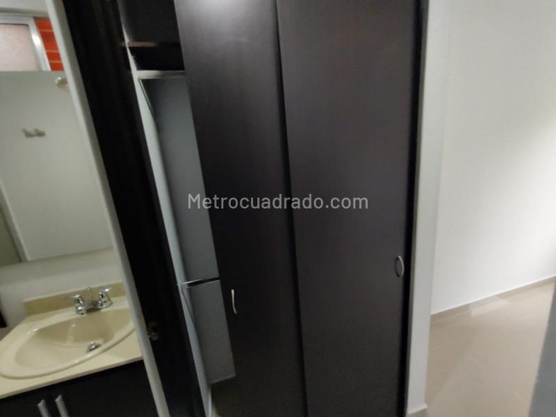 Apartamento Amplio de 3 Alcobas en El Poblado - 9