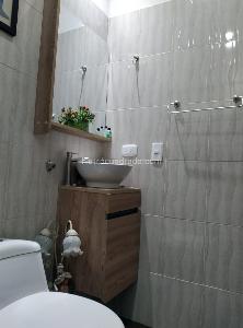 Apartamento de 2 alcobas en venta en Obrero, Bello, 55 m² · foto 16 de 20
