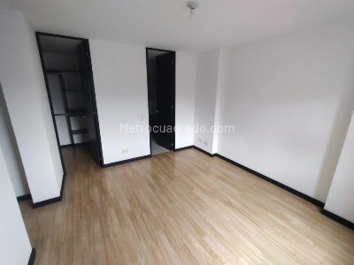 Apartamento de 3 alcobas en arriendo en El Poblado, Medellín, 82 m² · foto 11 de 18