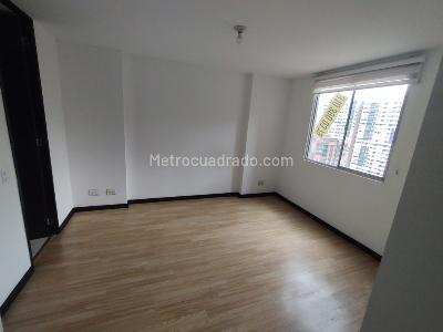Apartamento de 3 alcobas en arriendo en El Poblado, Medellín, 82 m² · foto 12 de 18