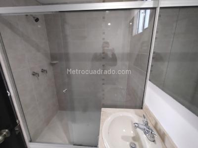 Apartamento de 3 alcobas en arriendo en El Poblado, Medellín, 82 m² · foto 13 de 18