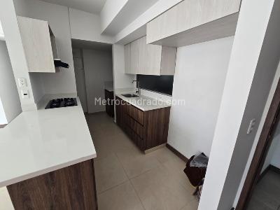 Apartamento de 3 alcobas en venta en Obrero, Bello, 99 m² · foto 8 de 20
