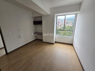Apartamento de 3 alcobas en venta en Obrero, Bello, 99 m² · foto 10 de 20
