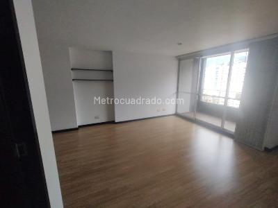 Apartamento de 2 alcobas en arriendo en El Poblado, Medellín, 75 m² · foto 2 de 13