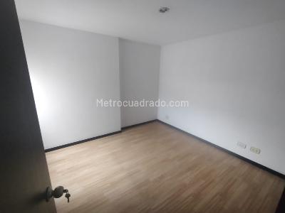 Apartamento de 2 alcobas en arriendo en El Poblado, Medellín, 75 m² · foto 11 de 13