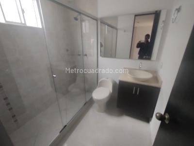 Apartamento de 2 alcobas en arriendo en El Poblado, Medellín, 75 m² · foto 13 de 13