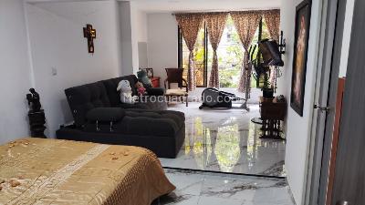 Casa de 3 alcobas en venta en Belen La Mota, Medellín, 185 m² · foto 7 de 20