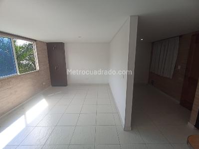 Apartaestudio en arriendo en La Floresta, Medellín, 35 m² · foto 3 de 8