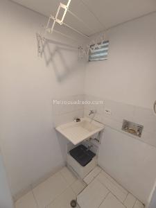 Apartaestudio en arriendo en La Floresta, Medellín, 35 m² · foto 6 de 8