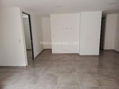 Apartamento de 2 alcobas en venta en Cabañas, Bello, 70 m² · foto 9 de 20